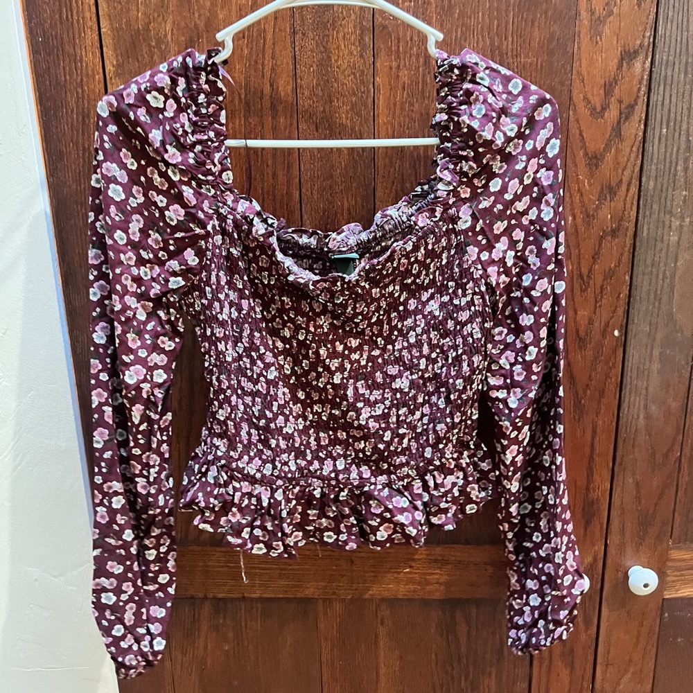 NWT Long Sleeve Crop Blouse